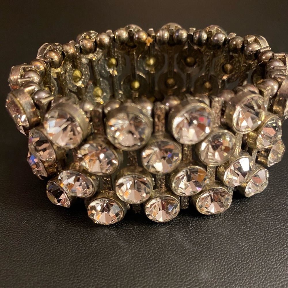 Beautiful Crystal stretchable bracelet